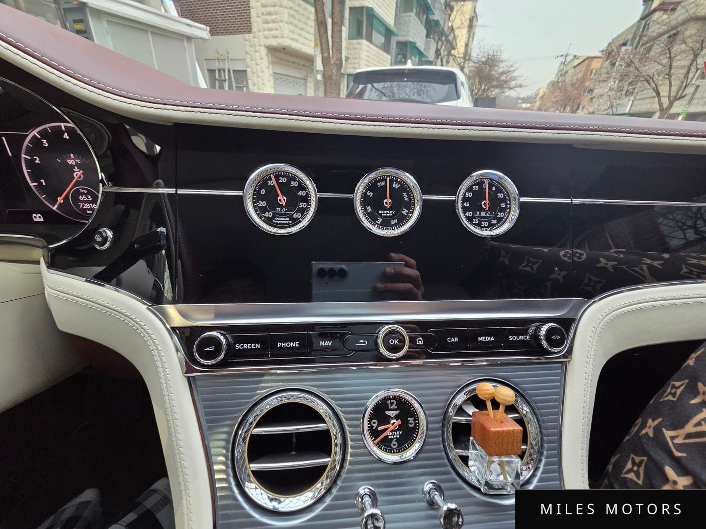 Bentley Continental GT 2019 — миниатюра 12