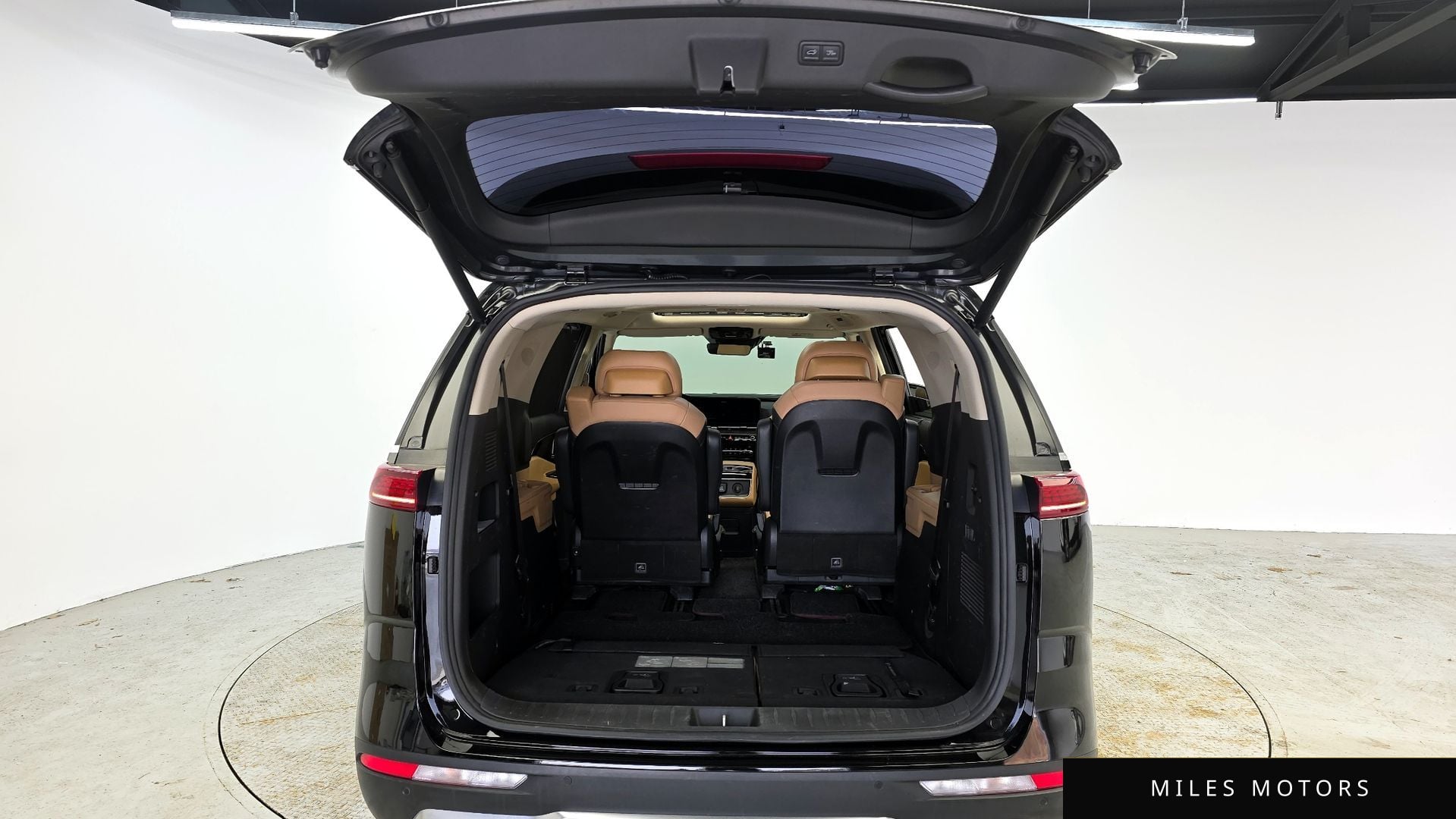 Kia Carnival 2021 — миниатюра 20