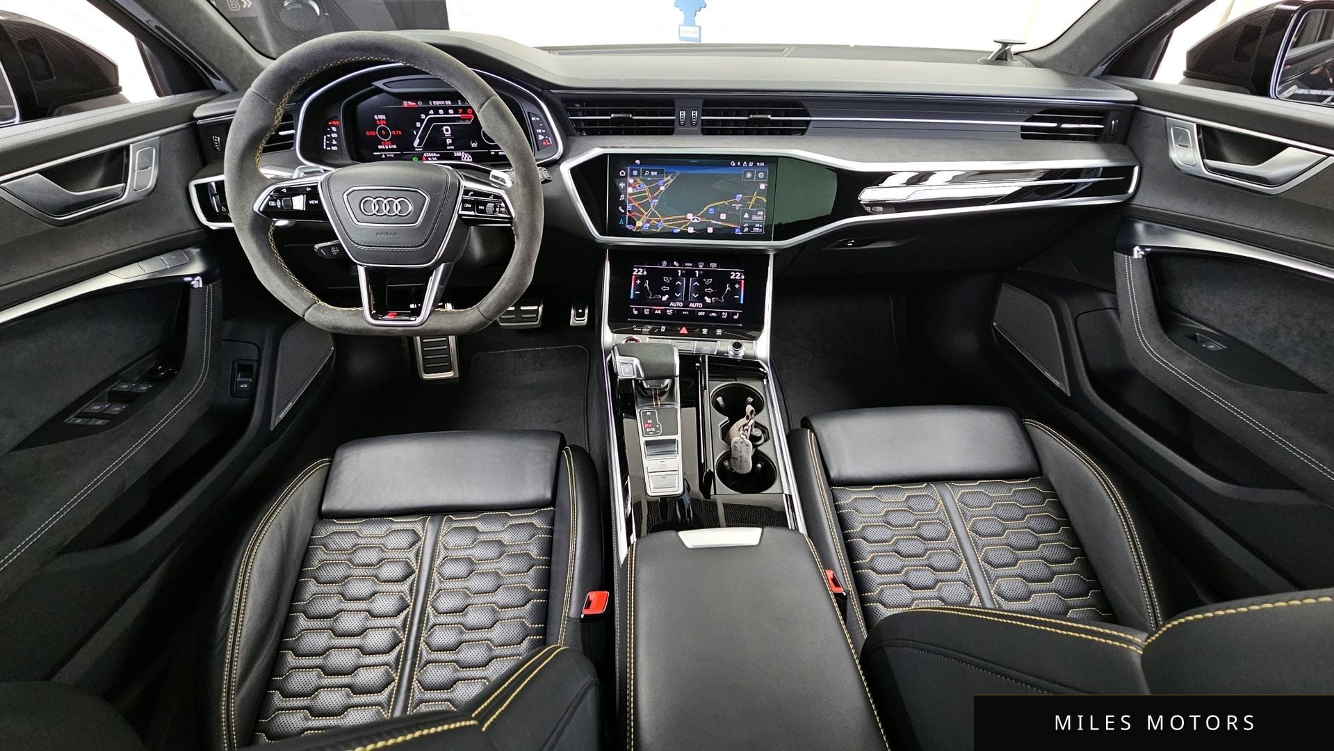 Audi RS6 (C8) 2024 — миниатюра 7