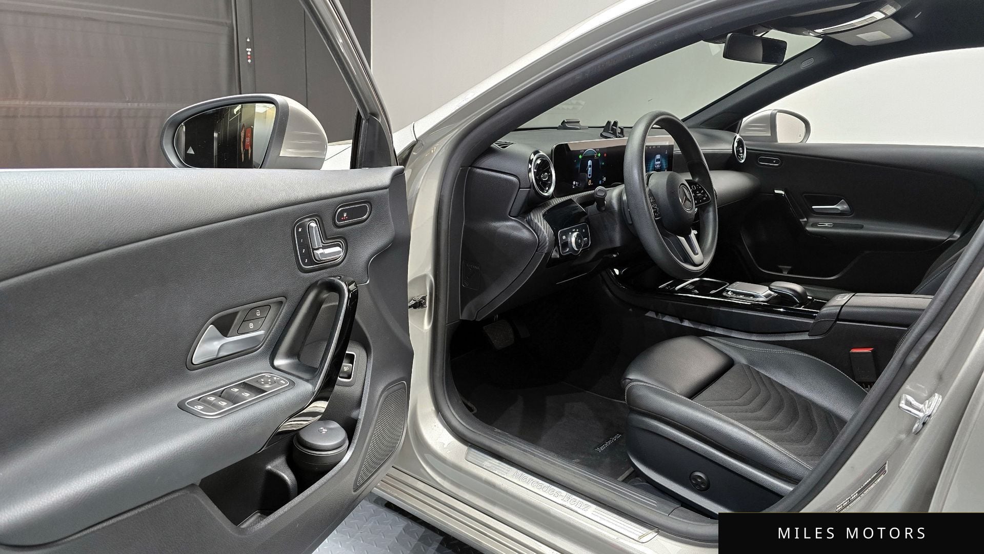 Mercedes-Benz A-Class W177 2020 — миниатюра 11