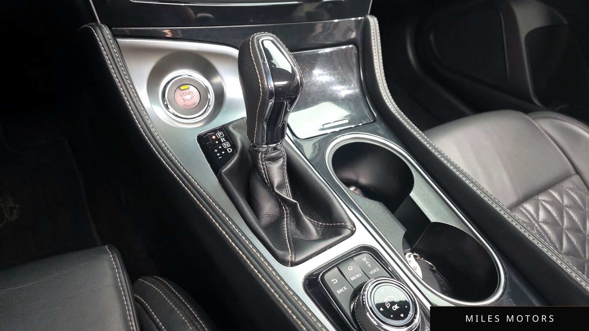 Nissan Maxima 2016 — миниатюра 9