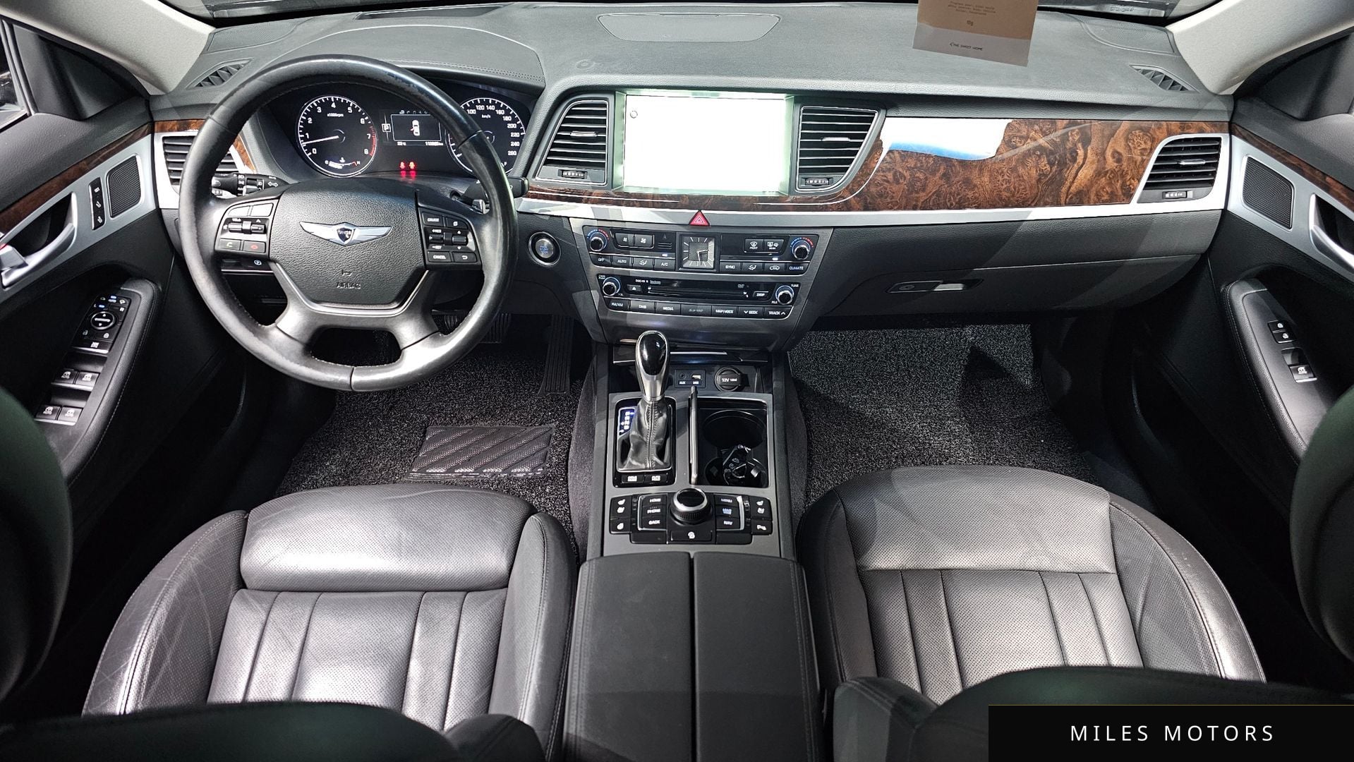 Hyundai Genesis 2015 — миниатюра 7