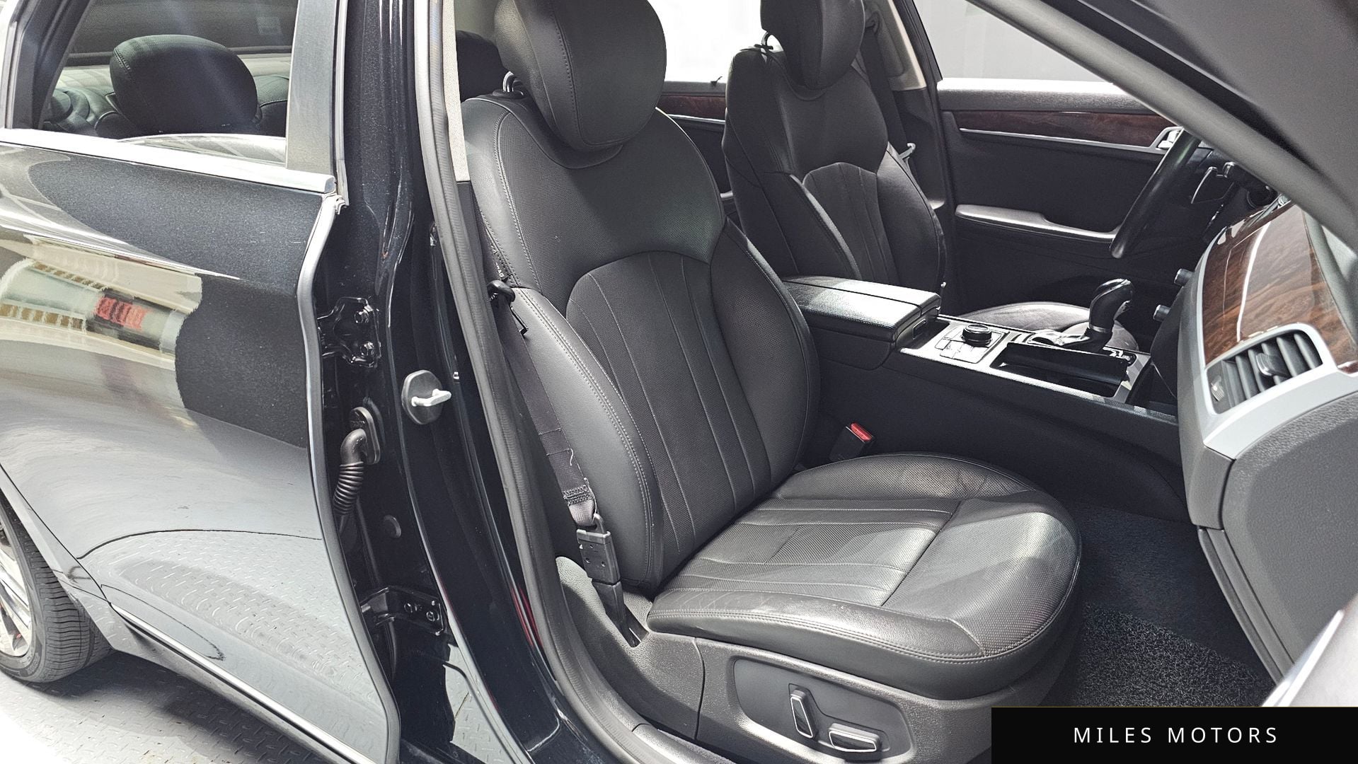 Hyundai Genesis 2015 — миниатюра 11