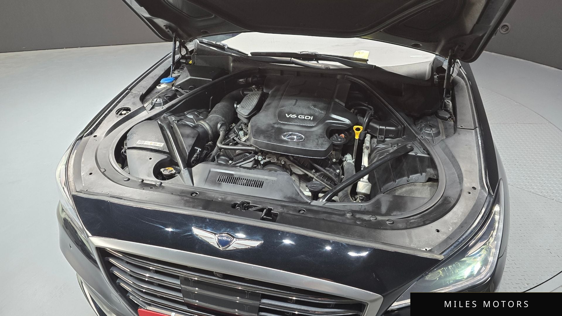 Hyundai Genesis 2015 — миниатюра 6