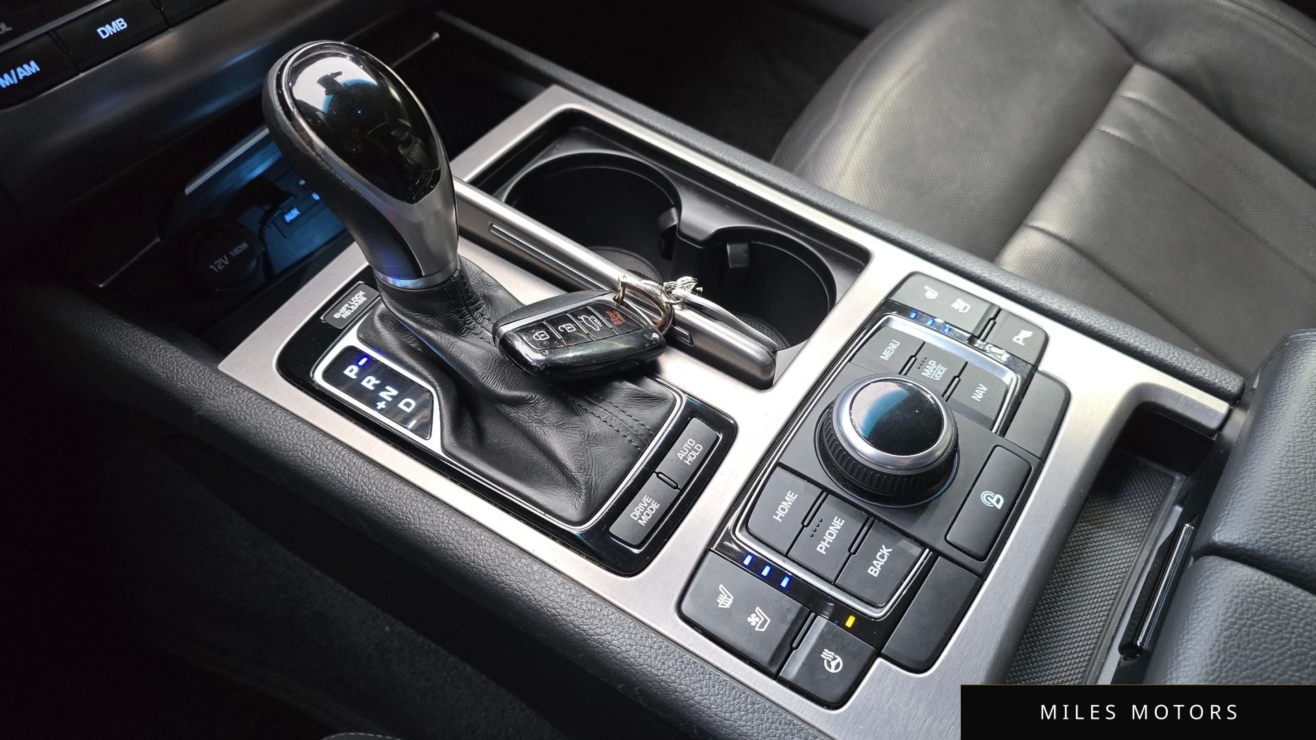 Hyundai Genesis 2015 — миниатюра 9
