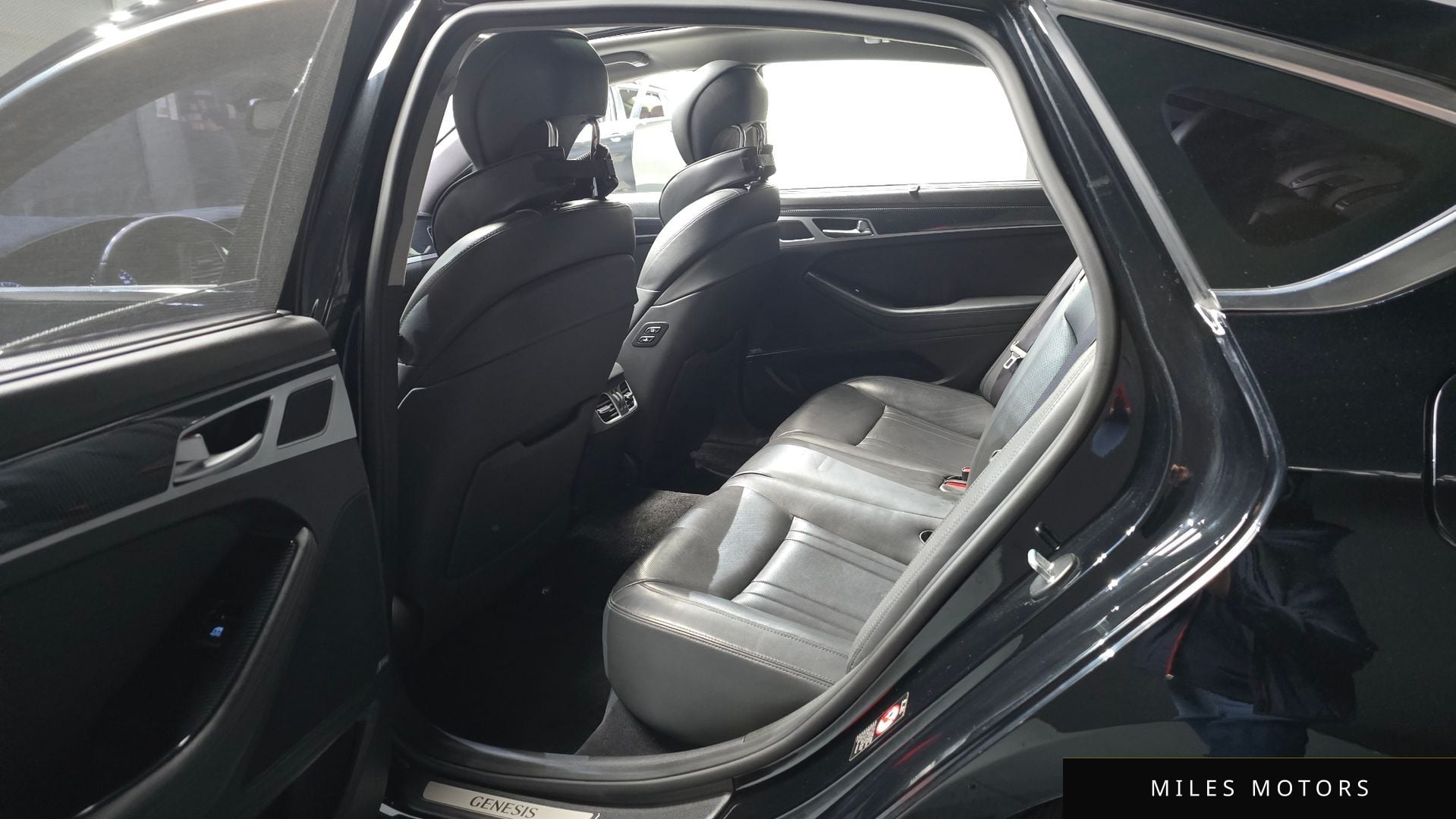 Hyundai Genesis 2015 — миниатюра 11