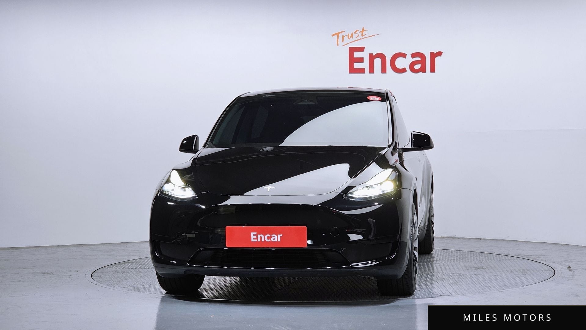 Tesla Model Y 2024 — миниатюра 3
