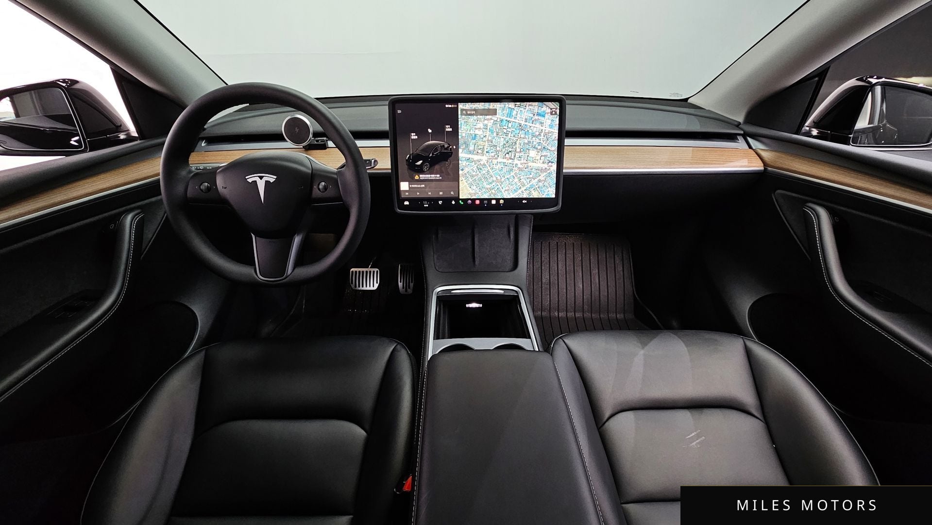 Tesla Model Y 2024 — миниатюра 7