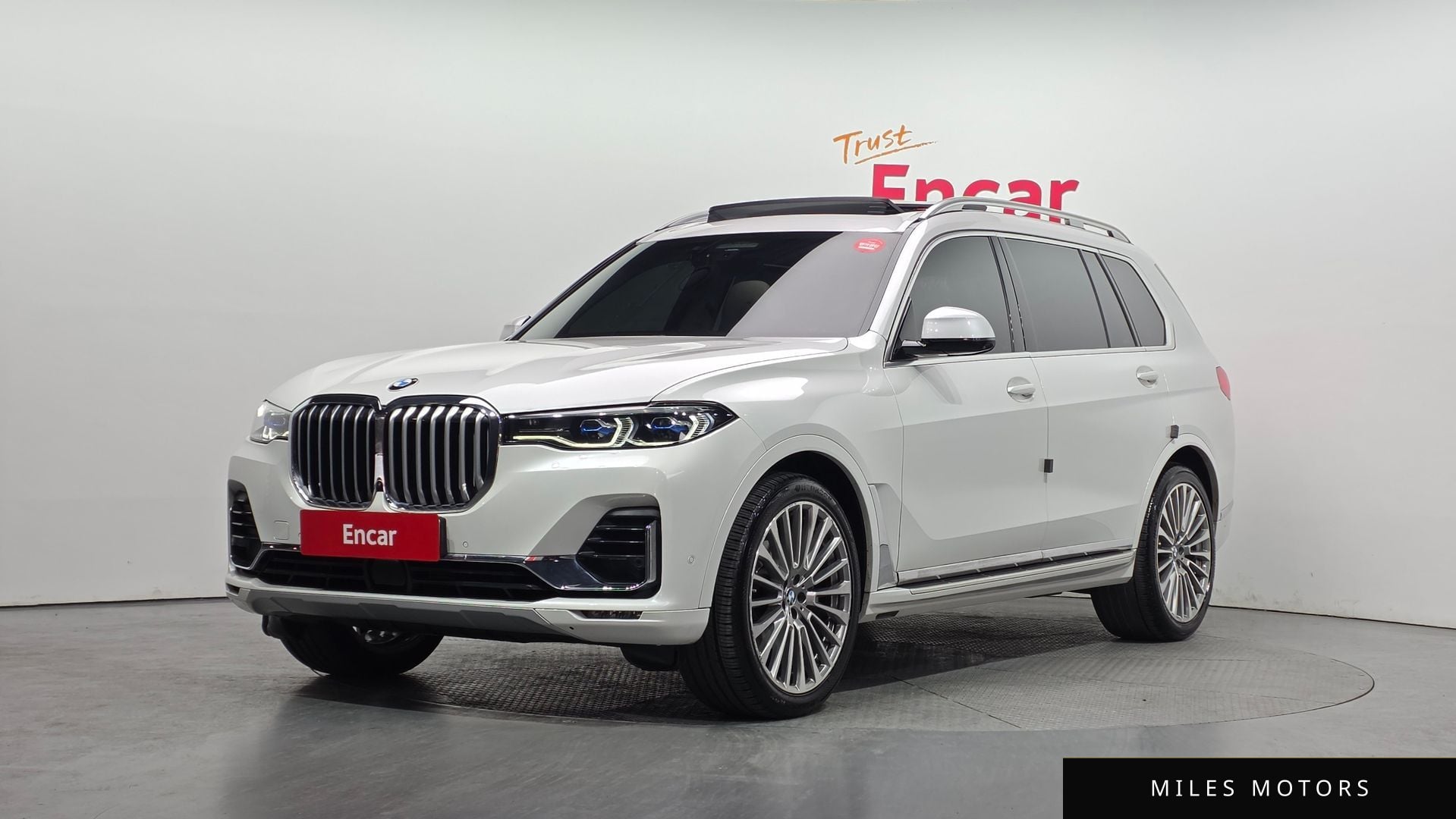 BMW X7 (G07) 2021 — фото 1 из 12