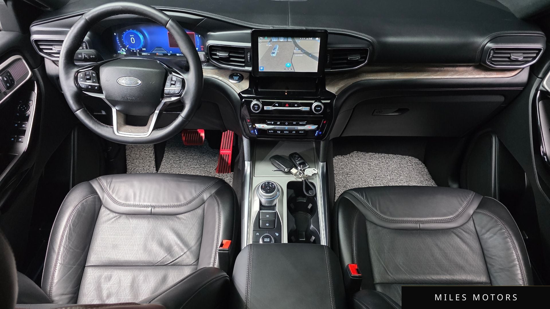 Ford Explorer 2022 — миниатюра 7