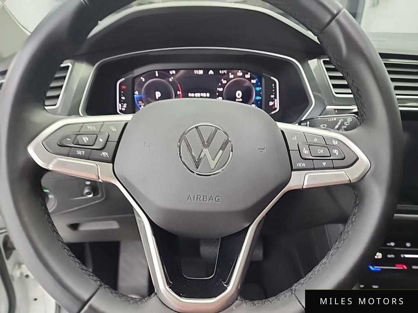 Volkswagen Tiguan 2023 — миниатюра 9