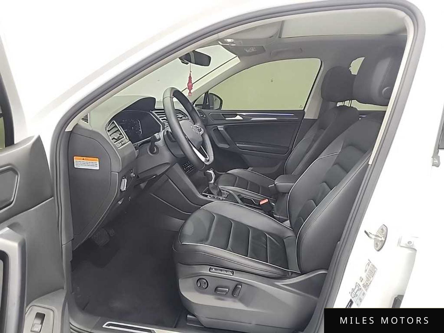 Volkswagen Tiguan 2023 — миниатюра 11