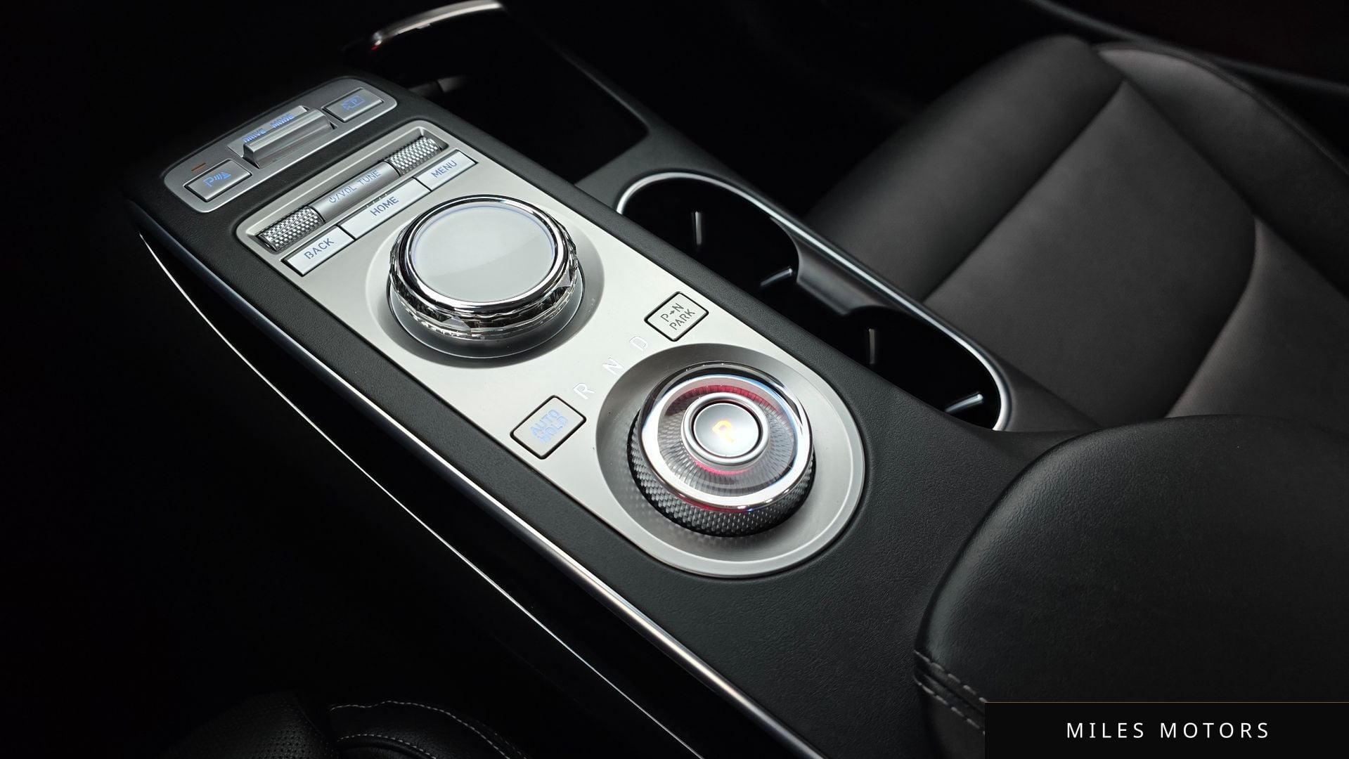 Genesis GV70 2022 — миниатюра 9