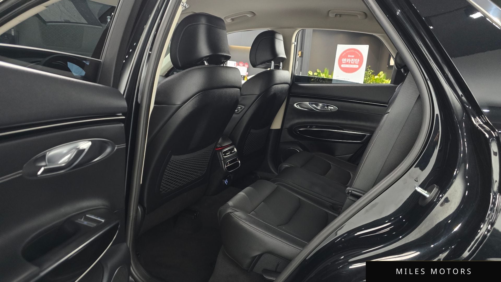 Genesis GV70 2022 — миниатюра 12
