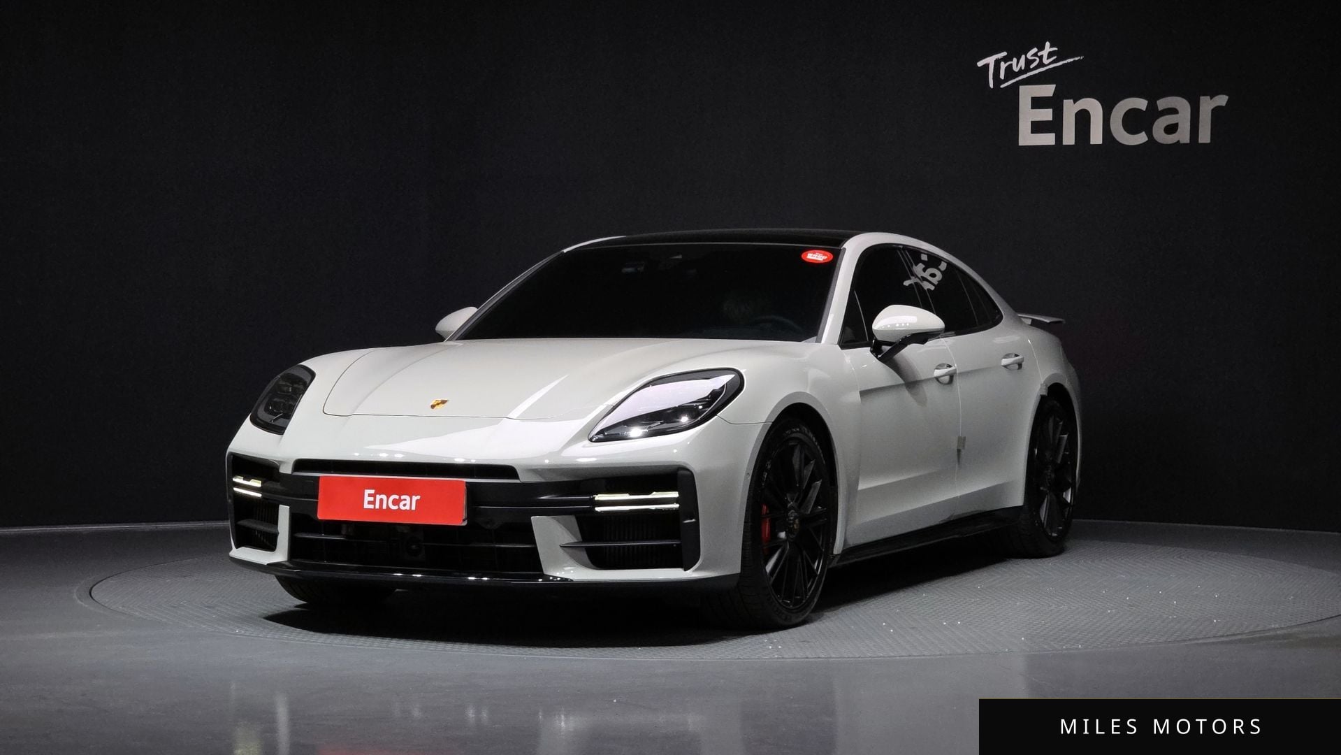 Porsche Panamera 2025