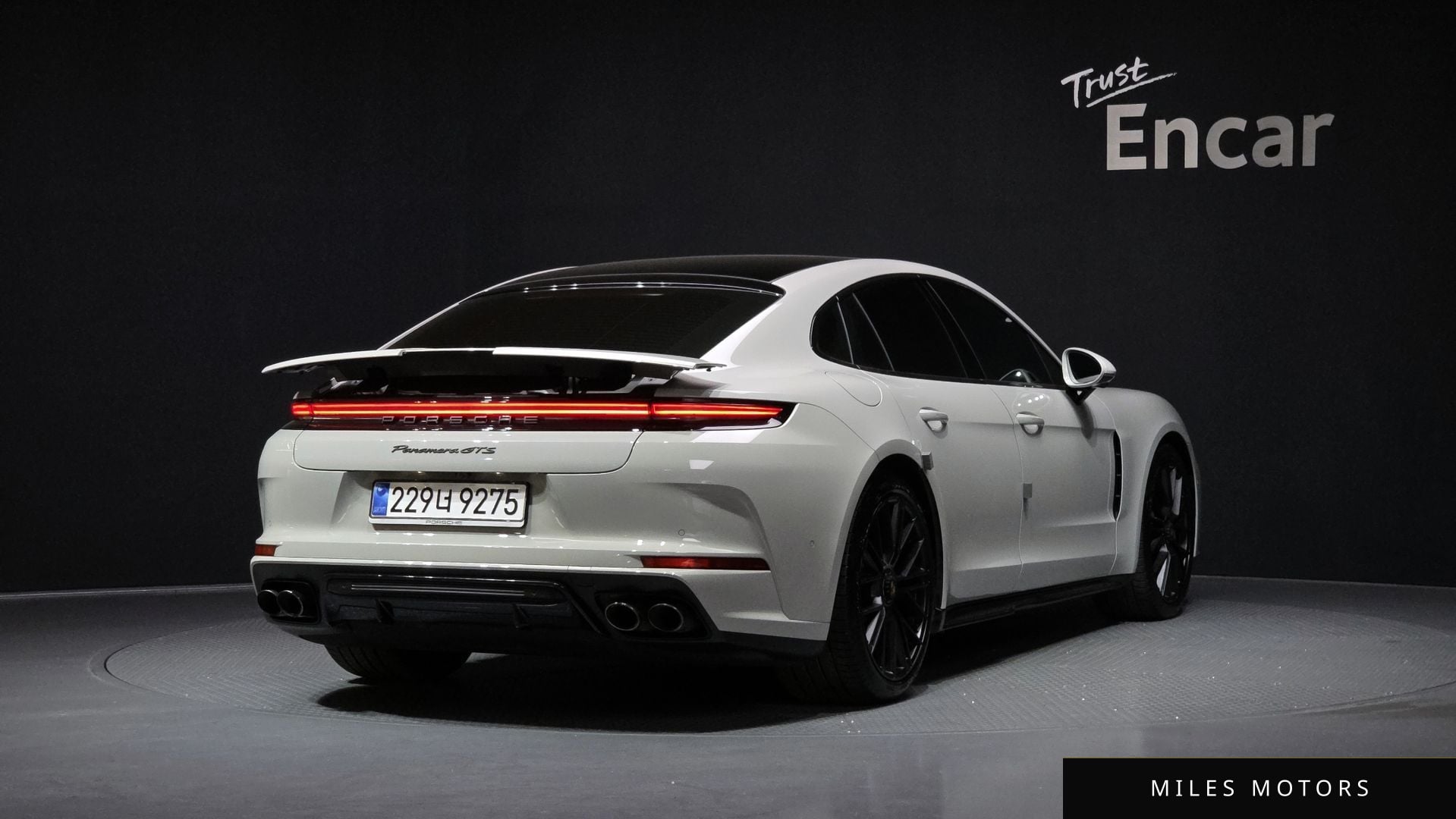 Porsche Panamera 2025 — миниатюра 2