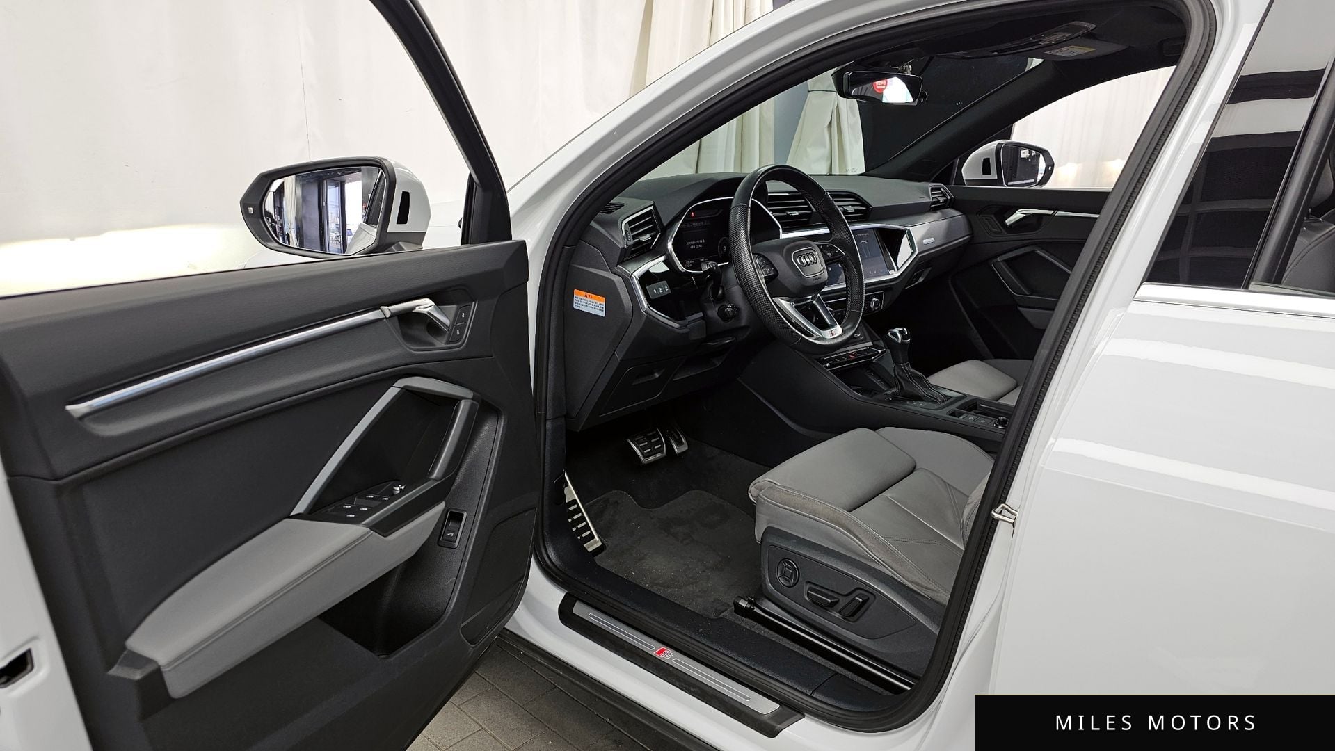 Audi Q3 (F3) 2023 — миниатюра 10