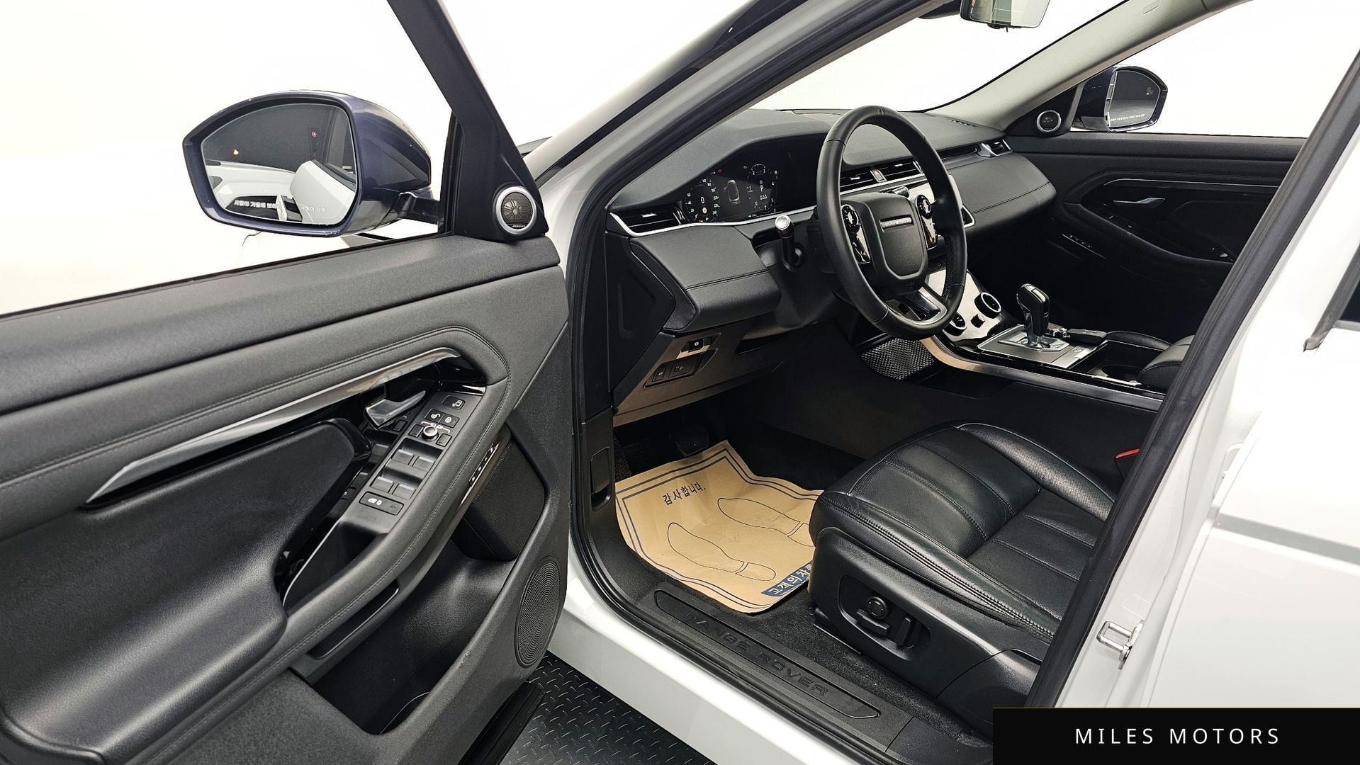 Land Rover Range Rover Evoque 2020 — миниатюра 11