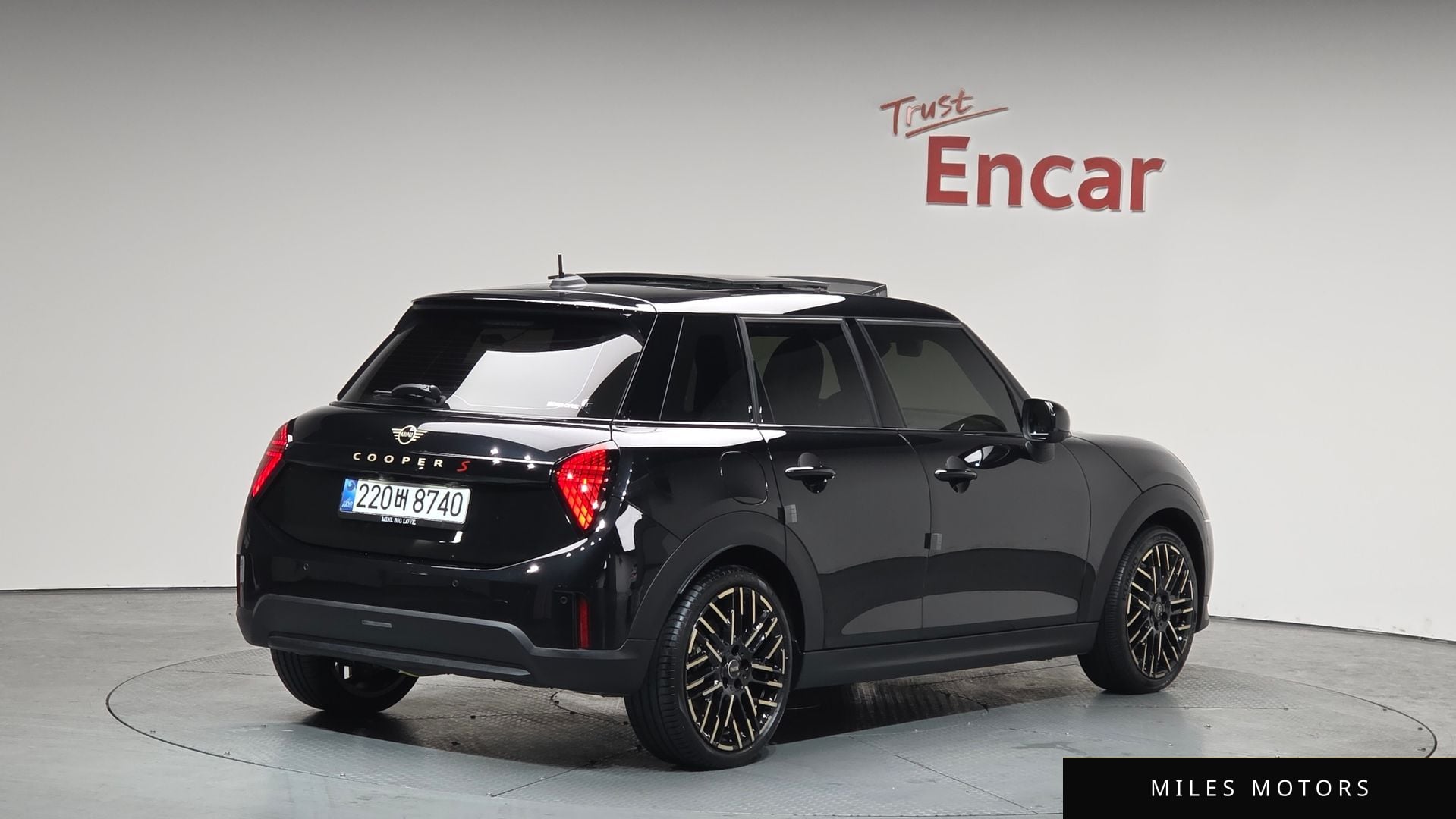 MINI Cooper S 2025 — фото 1 из 12