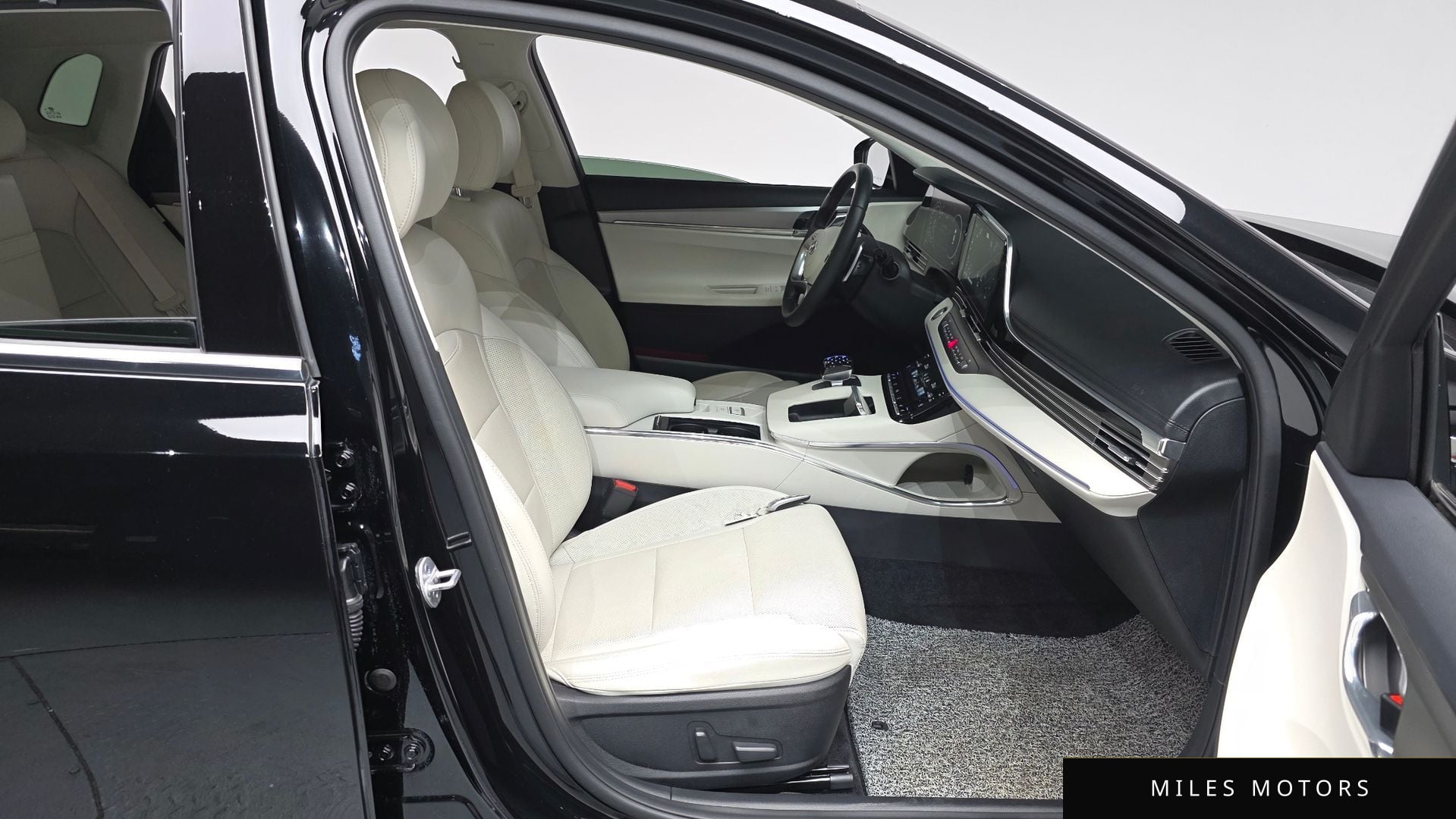 Hyundai Grandeur 2023 — миниатюра 9