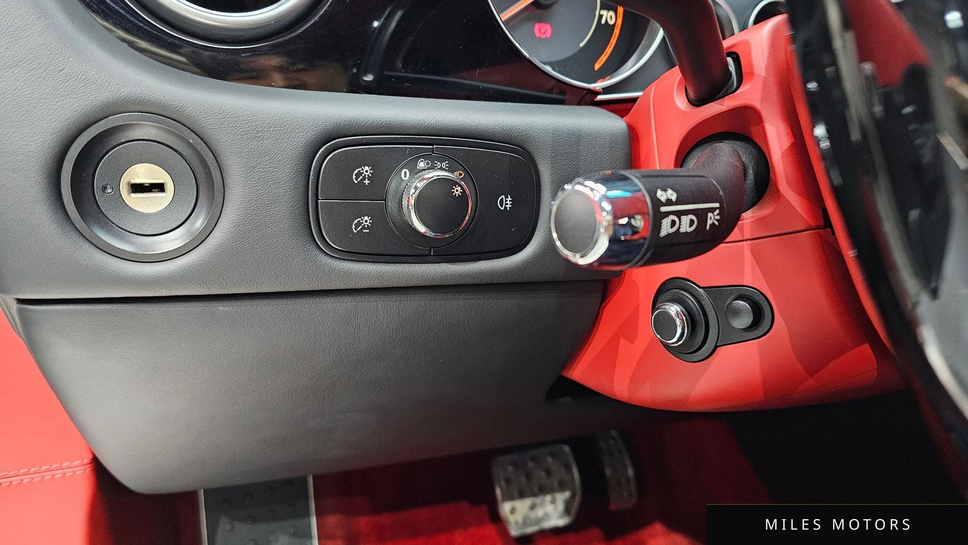 Bentley 컨티넨탈 GT 2012 — миниатюра 17