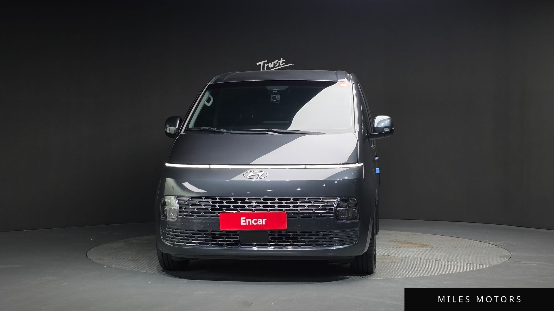 Hyundai Staria 2022 — миниатюра 3
