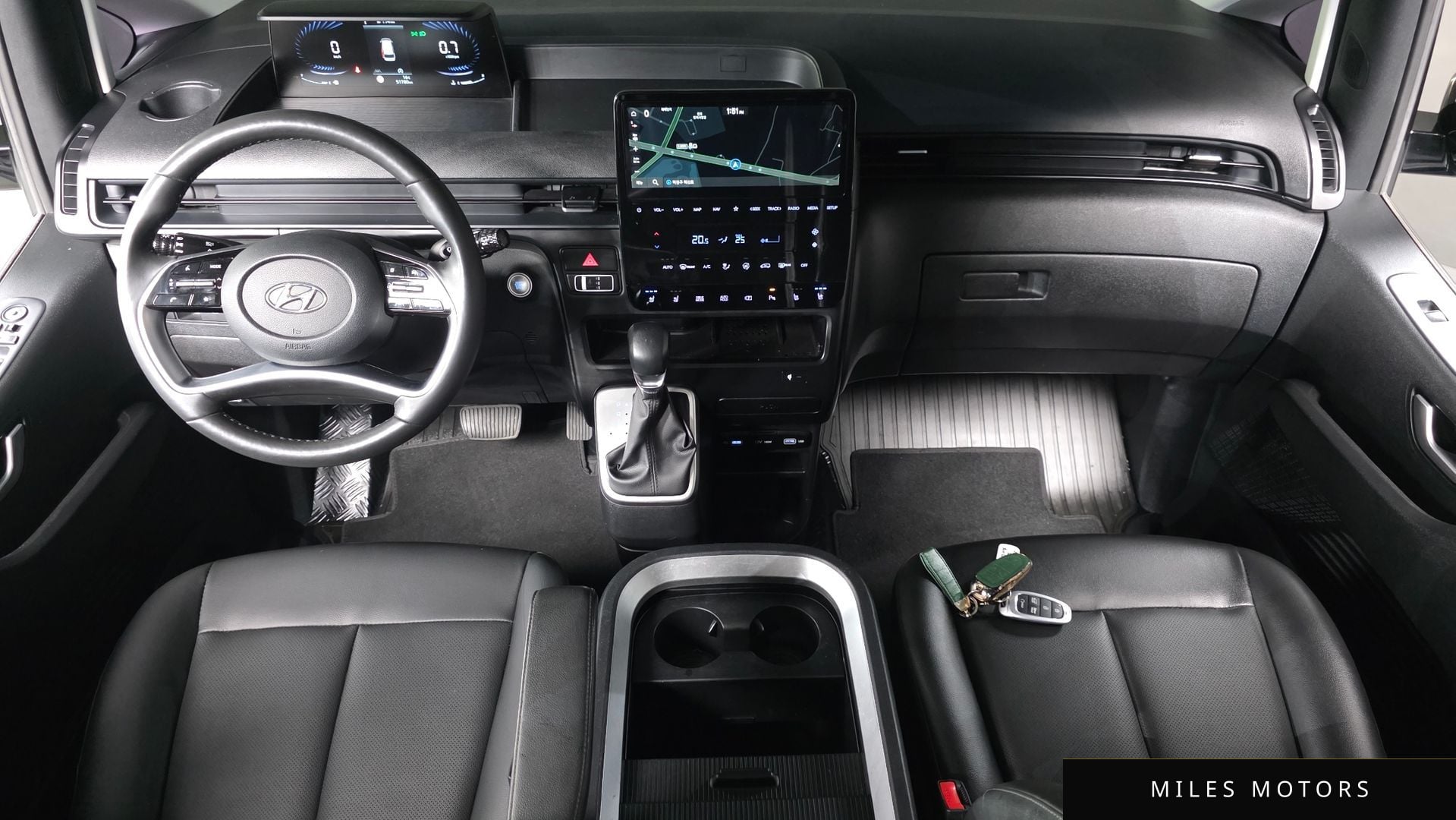 Hyundai Staria 2022 — миниатюра 7