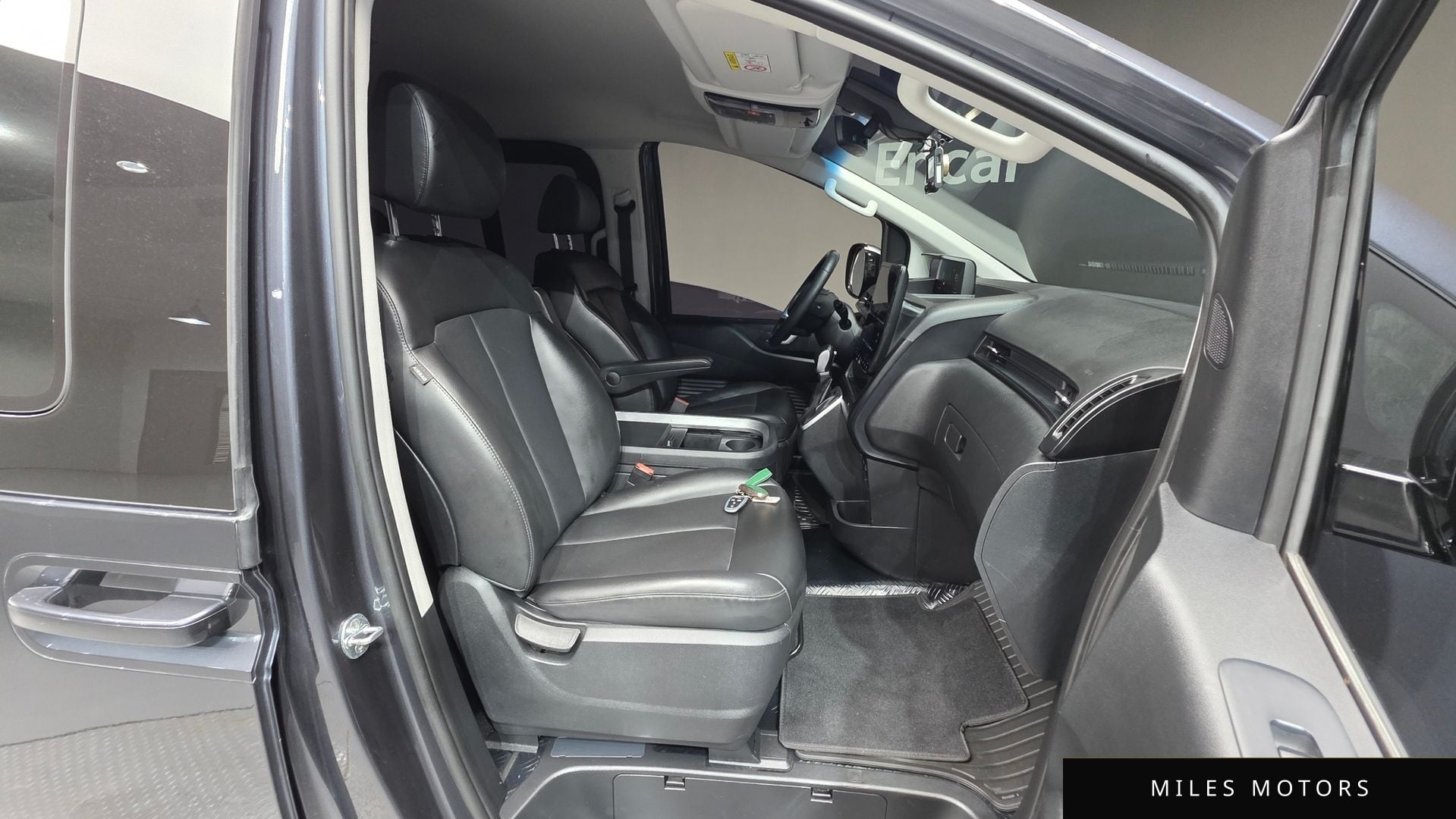 Hyundai Staria 2022 — миниатюра 10