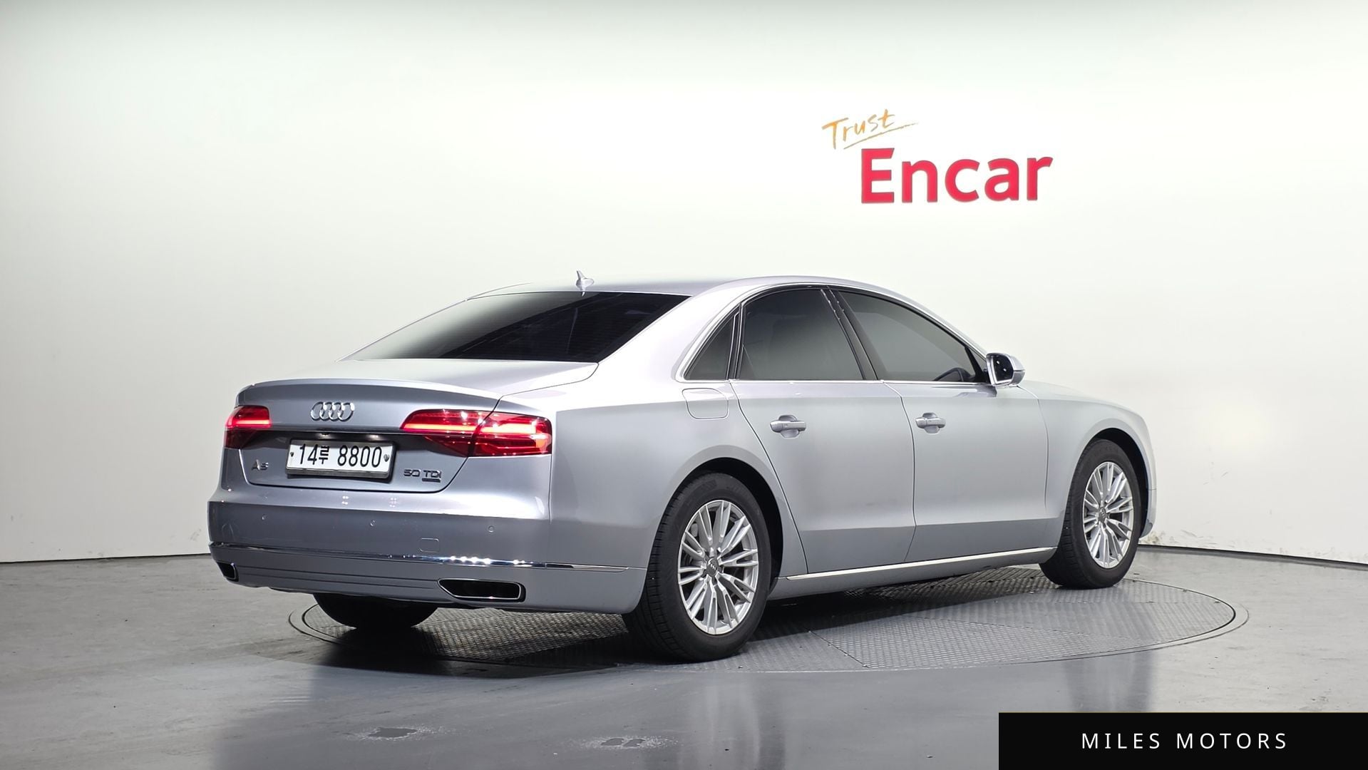 Audi A8 2015 — миниатюра 2
