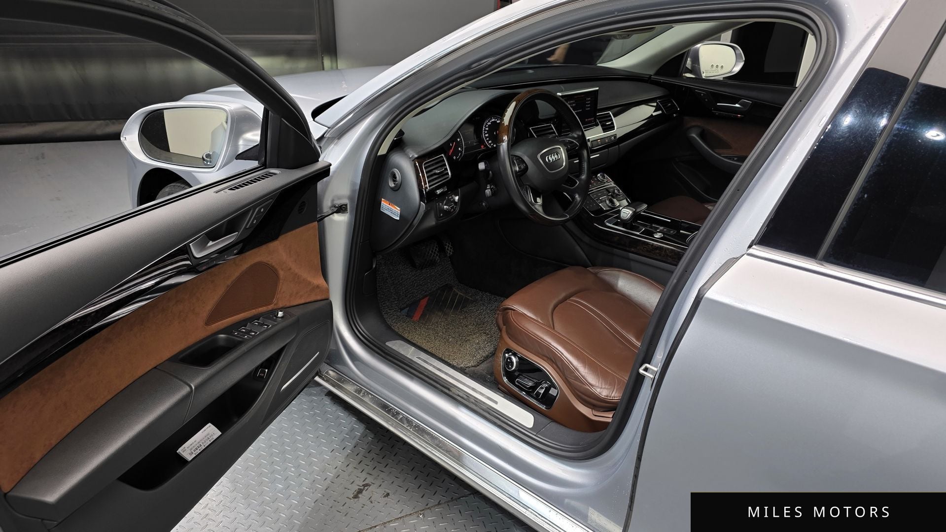 Audi A8 2015 — миниатюра 10