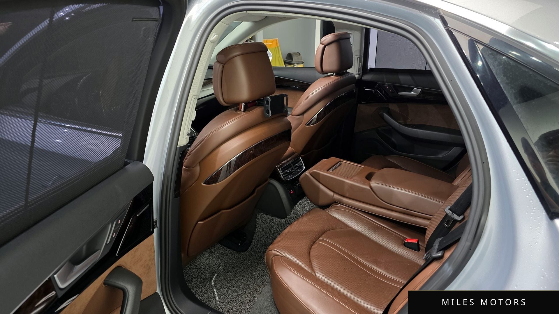 Audi A8 2015 — миниатюра 11
