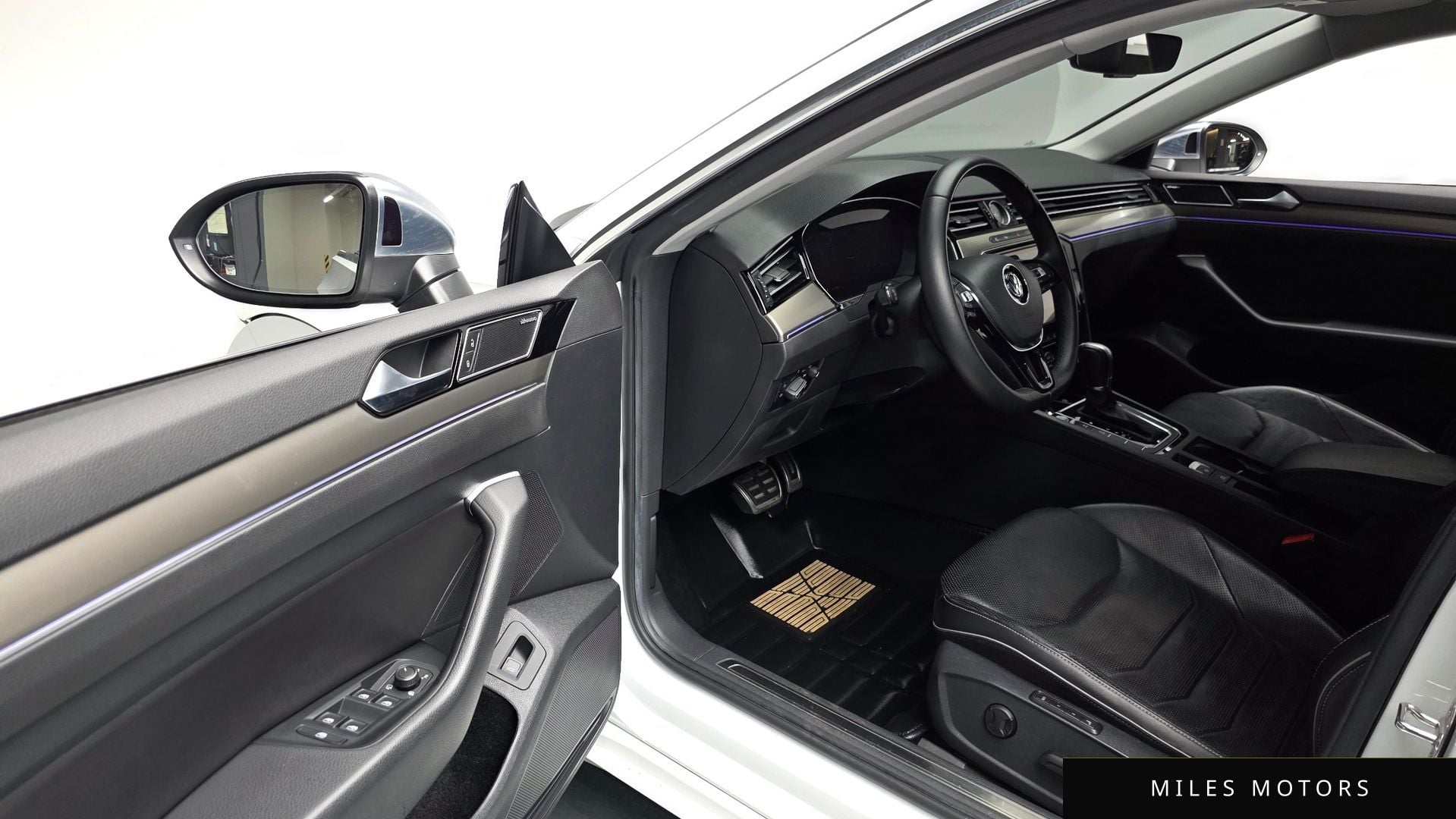 Volkswagen 아테온 2019 — миниатюра 11