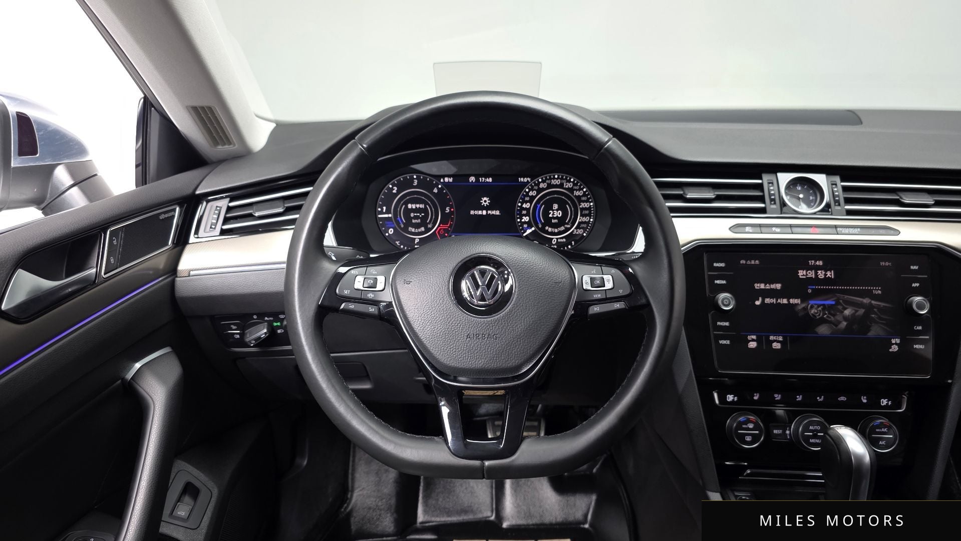 Volkswagen 아테온 2019 — миниатюра 13