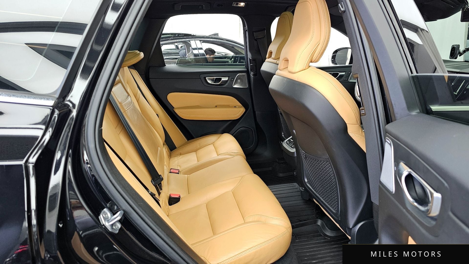 Volvo XC60 2021 — миниатюра 12