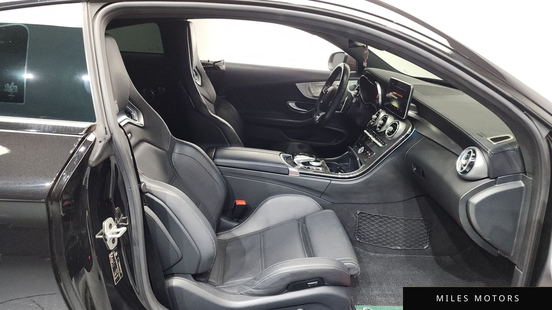 Mercedes-Benz C-Class W205 2017 — миниатюра 11