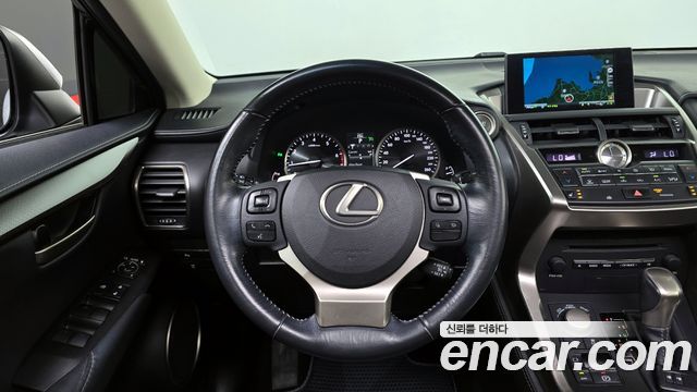 Лексус NX200t 2015 — миниатюра 13