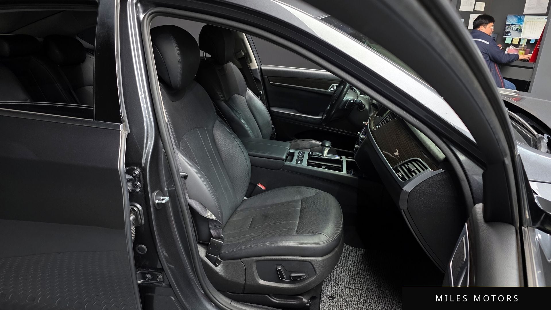 Genesis G80 2018 — миниатюра 12