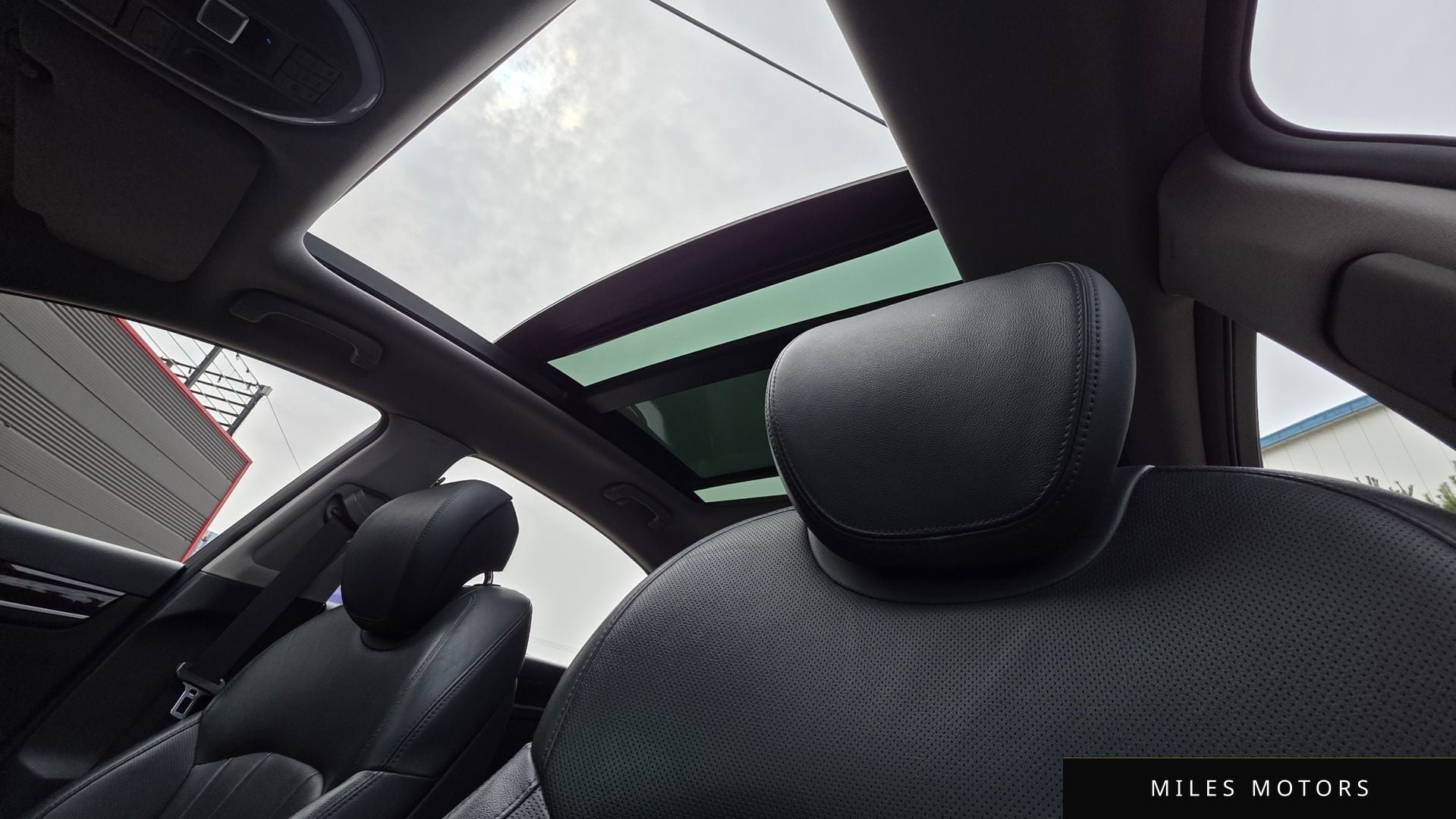 Hyundai Genesis 2016 — миниатюра 12