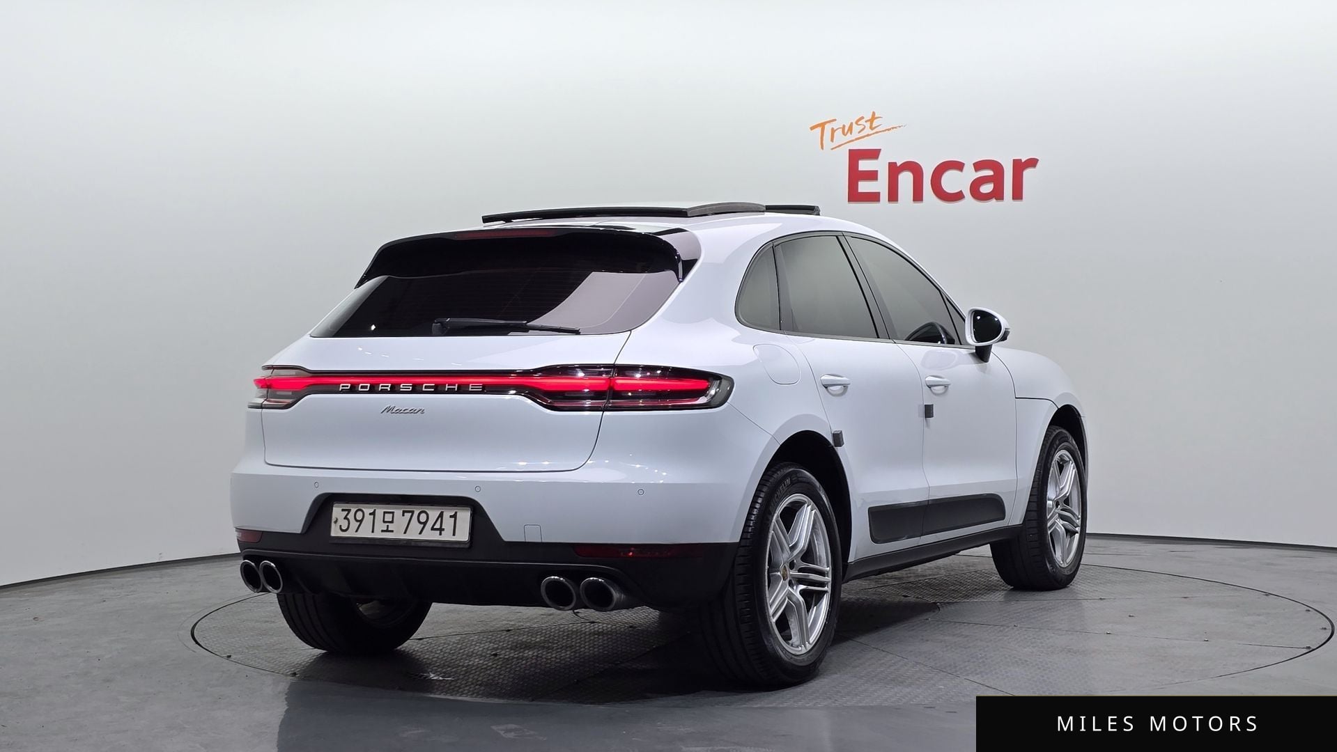 Porsche 마칸 2019 — миниатюра 2