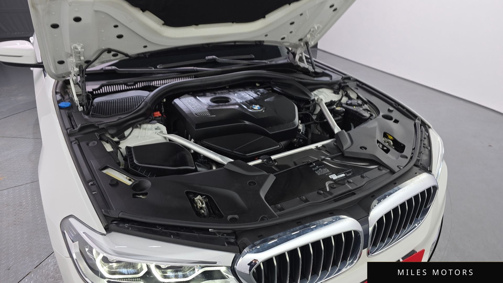 BMW 5 Series (G30) 2018 — миниатюра 6