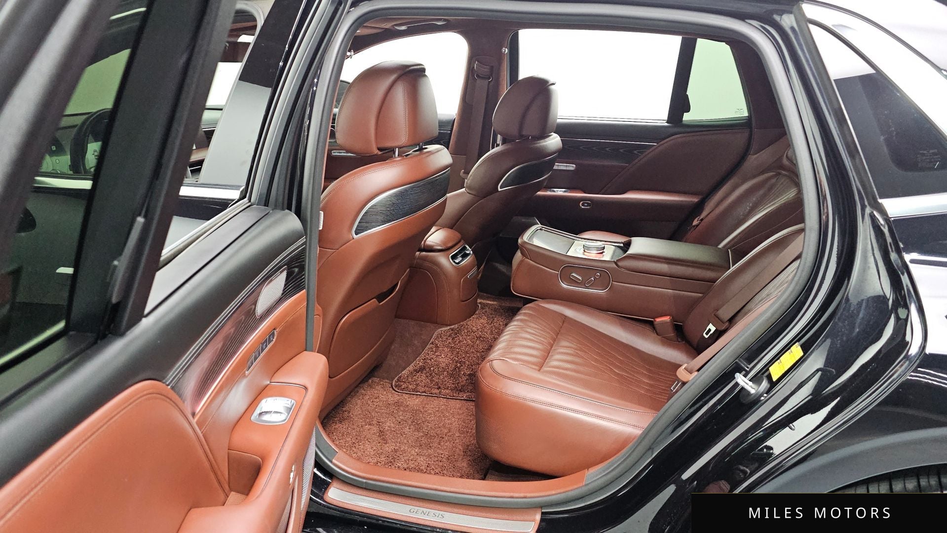 Genesis G90 (RS4) 2022 — миниатюра 19