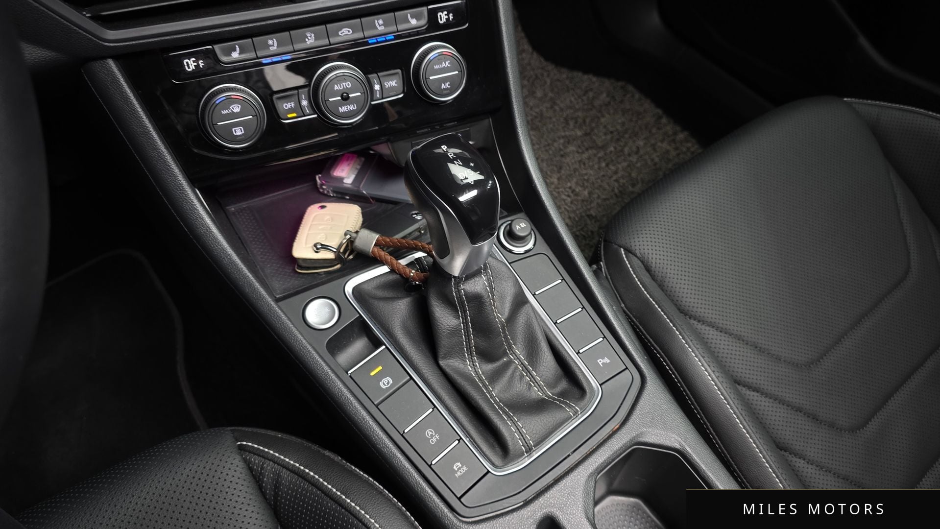 Volkswagen Jetta 2023 — миниатюра 9