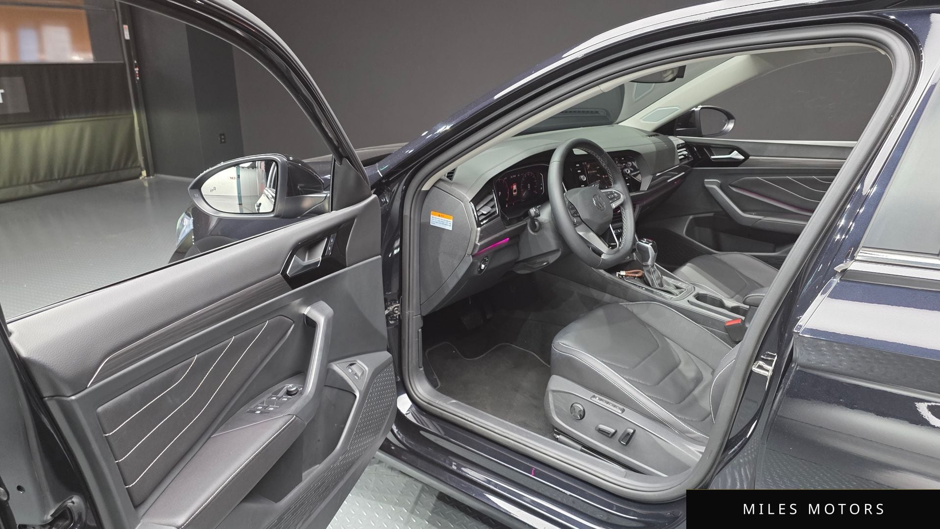 Volkswagen Jetta 2023 — миниатюра 11