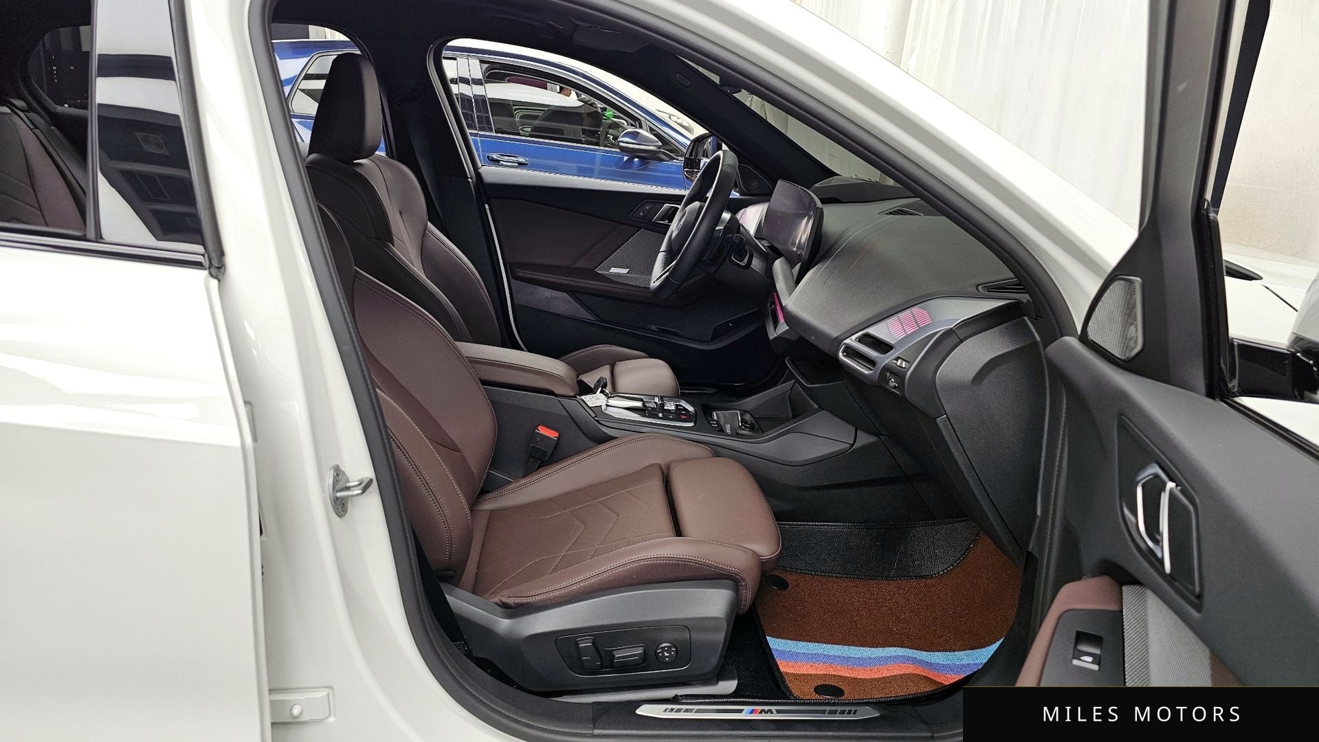 BMW 1 Series (F70) 2025 — миниатюра 11