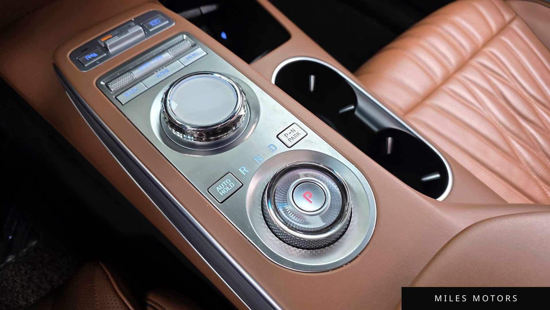 Genesis GV70 2021 — миниатюра 9