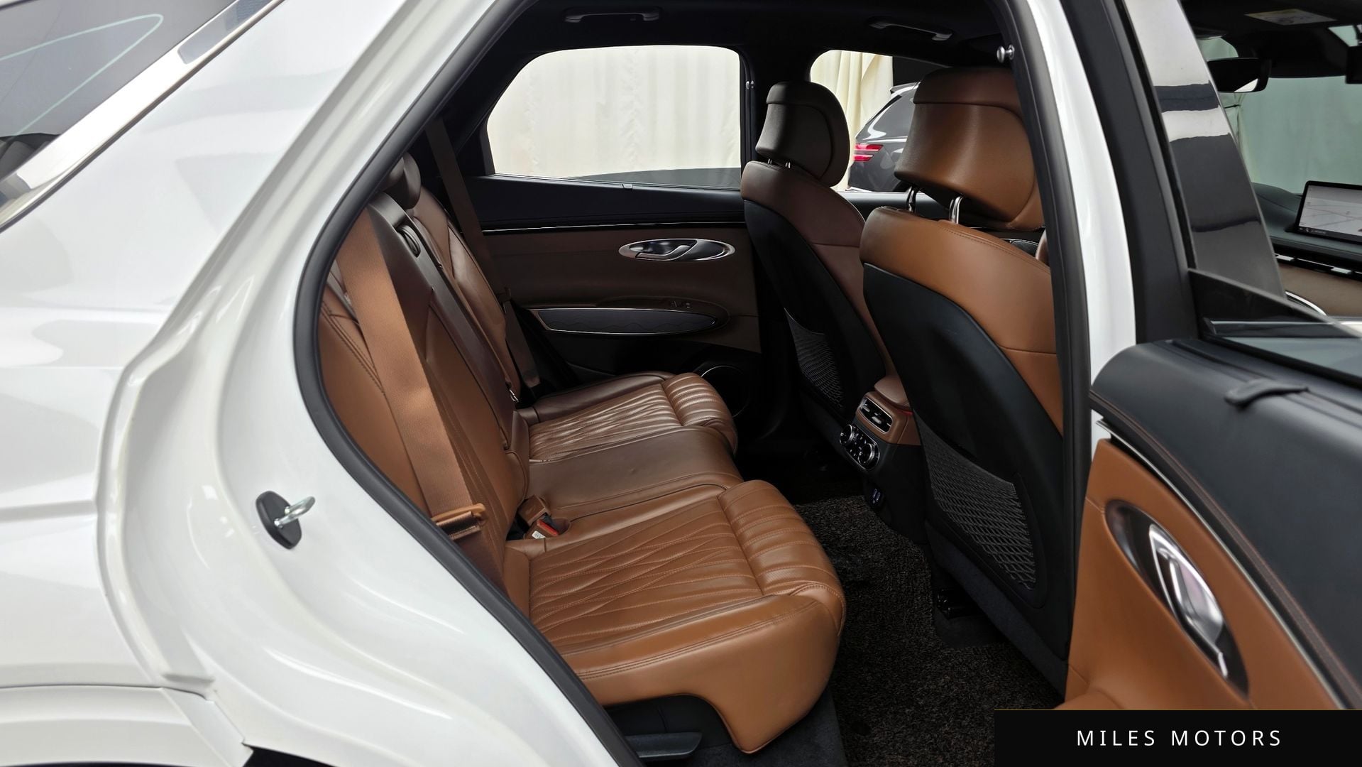 Genesis GV70 2021 — миниатюра 12