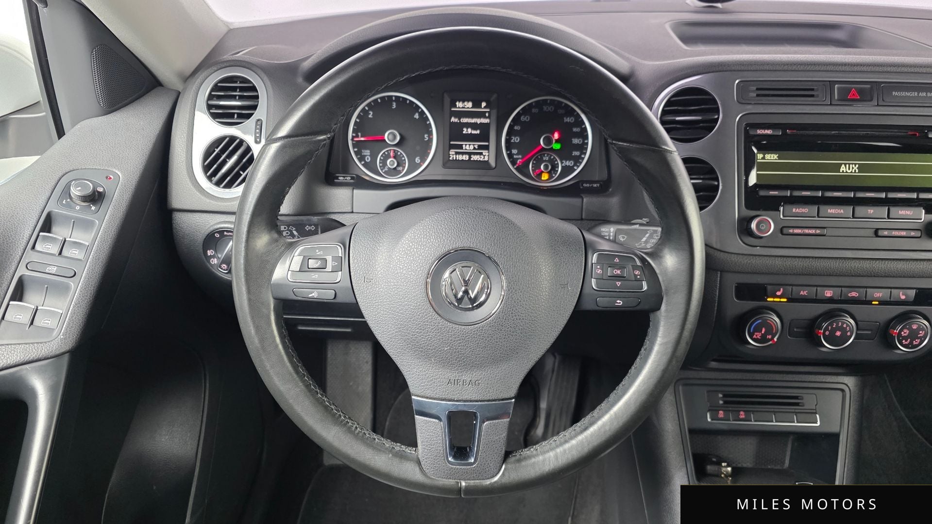 Volkswagen 티구안 2016 — миниатюра 13