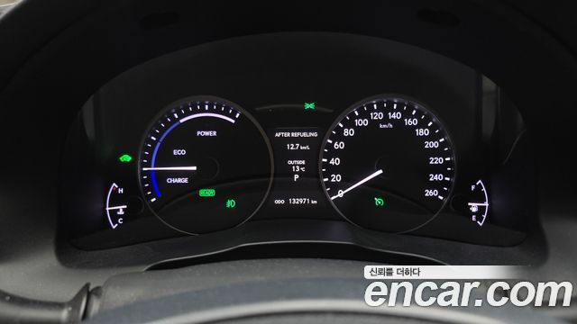 Лексус ES300h 2015 — миниатюра 8