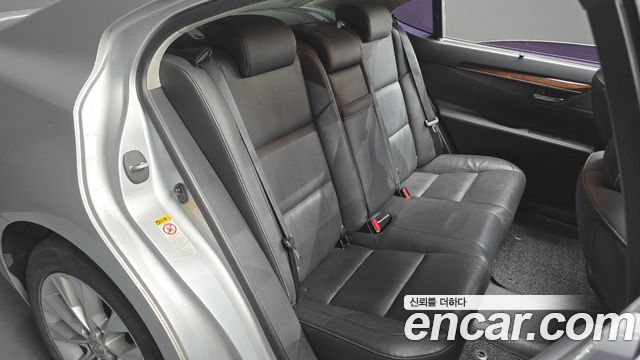 Лексус ES300h 2015 — миниатюра 12