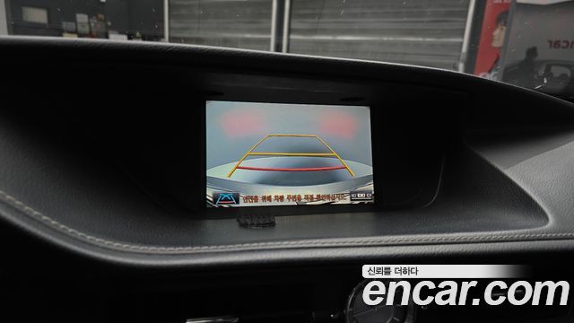 Лексус ES300h 2015 — миниатюра 16